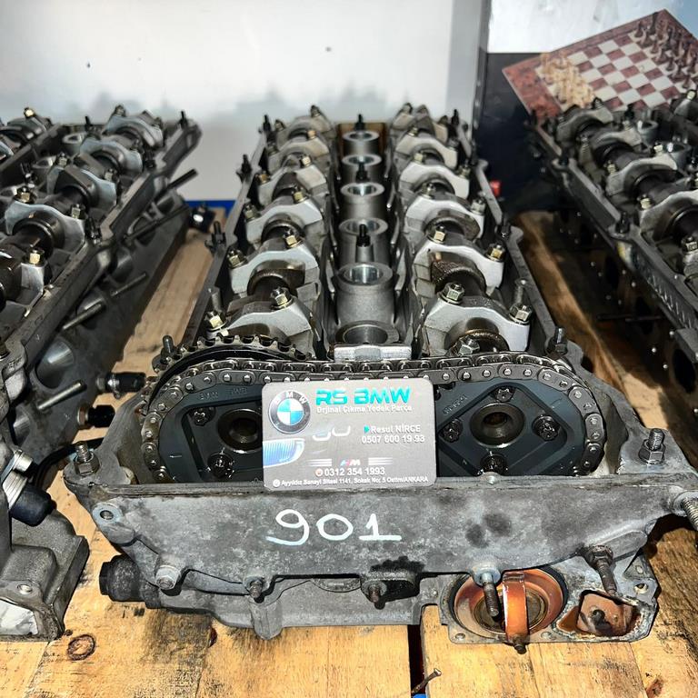 X6 ÇIKMA PARÇA M50 901 ÇIKMA SİLİNDİR KAPAĞI 5 SERİSİ